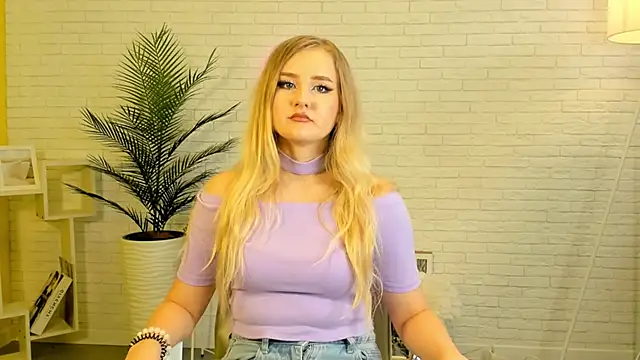 DorlaKraham online show from September 11, 6:57 am