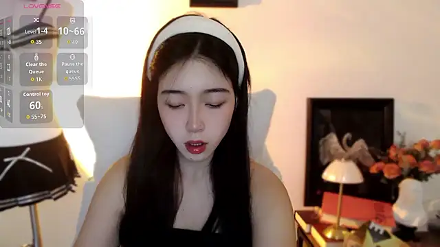 Wfrost0707 online show from November 19, 6:46 am