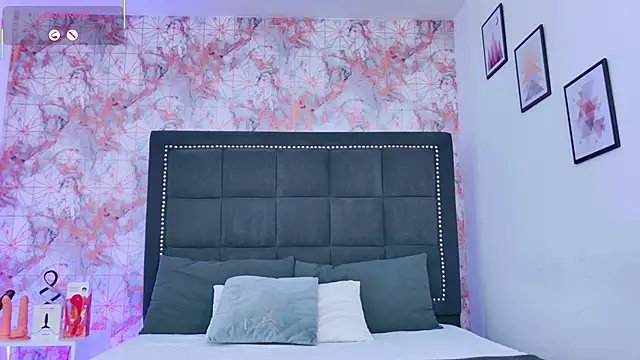 Luna Riddle online show from October 3, 12:13 pm