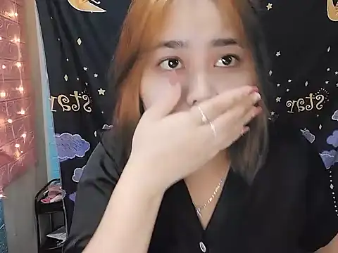 Snapshot of Nhan7868 chatting on October 16, 1:56 pm Nhan7868 online show from October 16, 1:56 pm