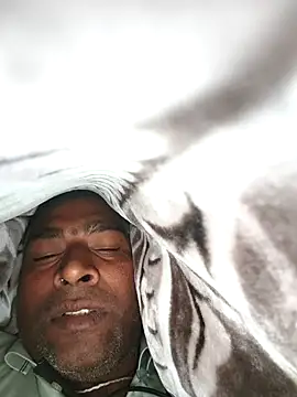 Snapshot of Chanderi19 chatting on November 12, 10:20 pm Chanderi19 online show from November 12, 10:20 pm