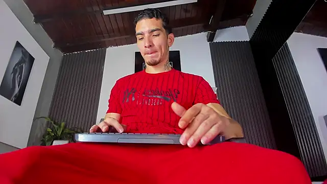 Snapshot of John_Apolo1 chatting on September 26, 12:09 pm John Apolo1 online show from September 26, 12:09 pm
