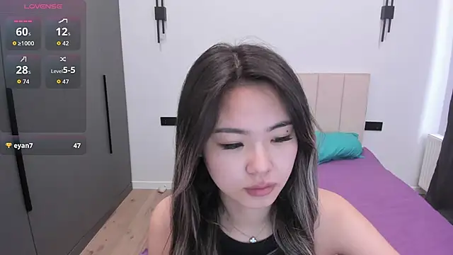 Snapshot of Maakimita chatting on September 22, 8:16 am Maakimita online show from September 22, 8:16 am