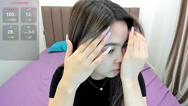 Snapshot of Maakimita chatting on December 14, 4:29 am Maakimita online show from December 14, 4:29 am