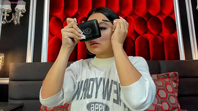 SharonBonet online show from November 17, 1:28 pm