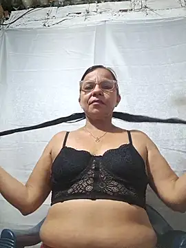 Lucerito-Hot online show from April 8, 1:11 pm