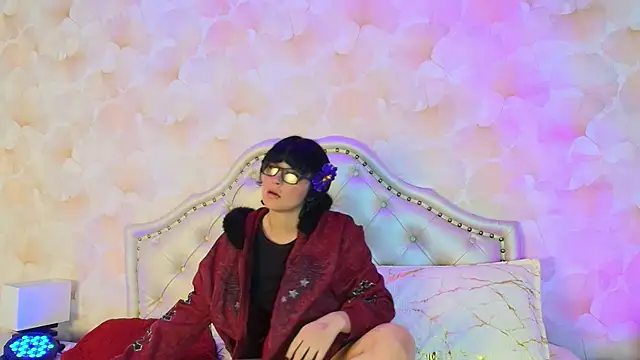 RobinBennett online show from October 11, 3:50 am