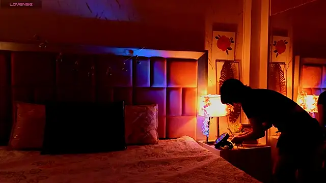 RobinBennett online show from April 15, 12:45 pm