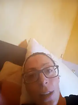 Snapshot of Astrid3 chatting on October 22, 2:50 pm Astrid3 online show from October 22, 2:50 pm