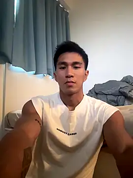 gooodboiii online show from September 24, 8:17 am