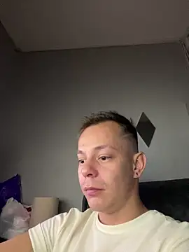 dimitryivanovv online show from September 14, 6:34 am