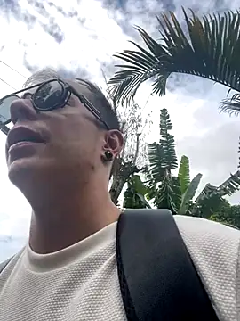 dimitryivanovv online show from October 7, 1:30 pm