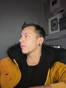 dimitryivanovv online show from October 9, 7:17 am