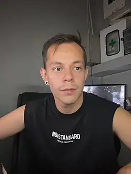 dimitryivanovv online show from October 14, 6:36 am