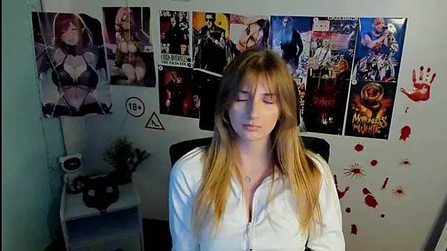 Snapshot of NeyliDream chatting on November 1, 1:35 pm NeyliDream online show from November 1, 1:35 pm