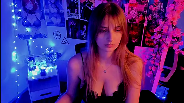 Snapshot of NeyliDream chatting on November 13, 4:17 pm NeyliDream online show from November 13, 4:17 pm