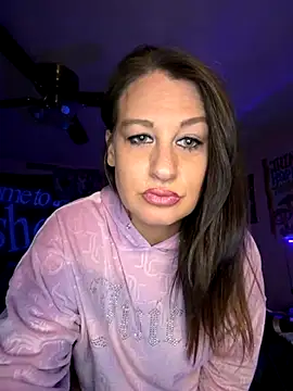 Snapshot of shortywidaphatty chatting on November 21, 11:20 am shortywidaphatty online show from November 21, 11:20 am