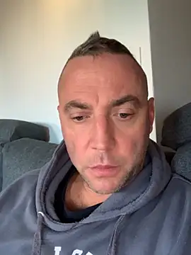 Marronglace1 online show from November 17, 7:25 am