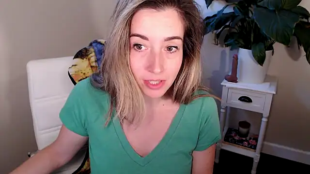 SuggestiveBehavior online show from October 10, 12:59 pm