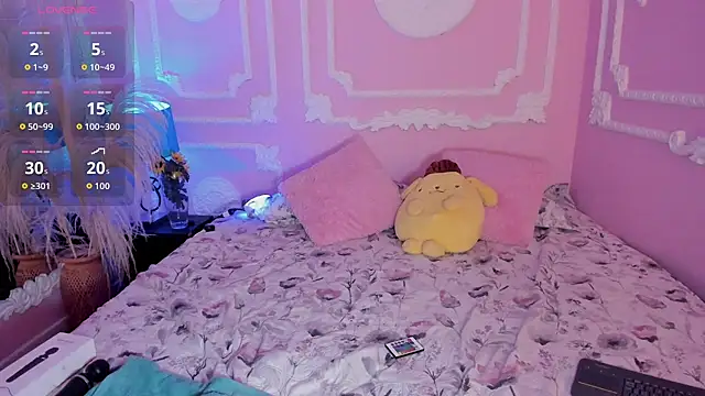 EmilyBorch online show from November 13, 12:15 pm