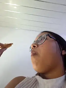 susan mooree online show from November 21, 8:51 pm