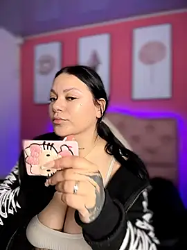 Megaan  More online show from December 18, 1:00 am