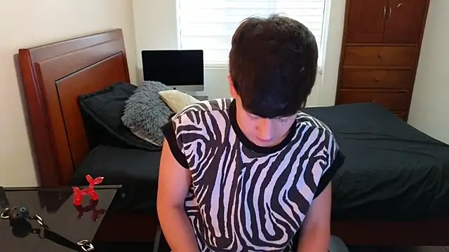 Snapshot of tightncuteass chatting on November 2, 10:01 pm tightncuteass online show from November 2, 10:01 pm