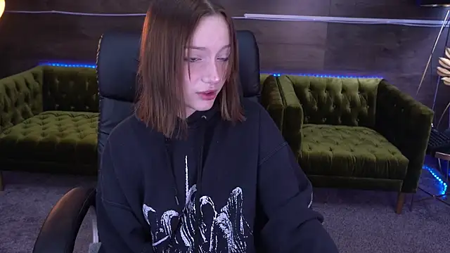 Snapshot of FoxyMayy chatting on September 15, 12:38 pm FoxyMayy online show from September 15, 12:38 pm