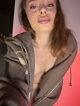 Snapshot of BabyBee_ chatting on October 27, 12:31 pm BabyBee online show from October 27, 12:31 pm