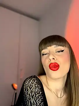 Snapshot of BabyBee_ chatting on November 22, 9:25 pm BabyBee online show from November 22, 9:25 pm