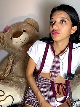 Snapshot of RebecaReslihx chatting on September 15, 8:25 am RebecaReslihx online show from September 15, 8:25 am