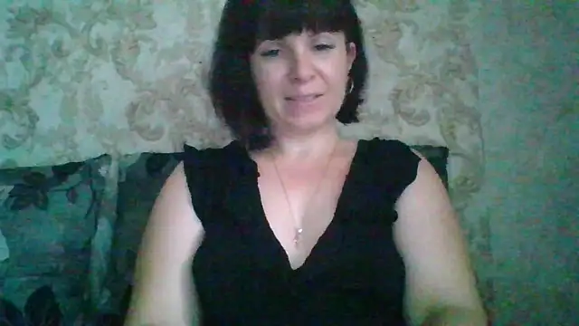 Snapshot of SecretSienna_ chatting on October 18, 11:11 am SecretSienna online show from October 18, 11:11 am