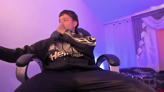 weesley boy online show from January 14, 1:17 pm