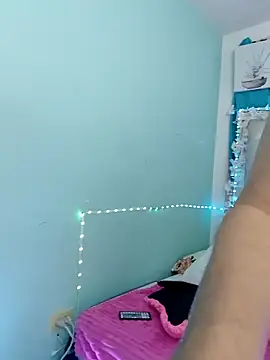 Snapshot of ZARAY_1118 chatting on October 6, 7:33 pm ZARAY 1118 online show from October 6, 7:33 pm