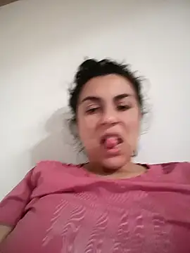 Snapshot of vanessa-titisM chatting on October 25, 4:46 pm vanessa-titisM online show from October 25, 4:46 pm