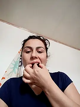 vanessa-titisM online show from December 2, 3:40 pm