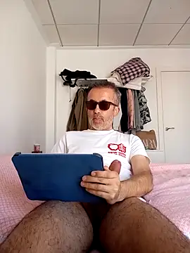 EmilioTaladdro online show from April 18, 9:46 am