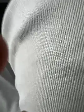 Snapshot of LAZ3R1 chatting on October 23, 10:25 am LAZ3R1 online show from October 23, 10:25 am