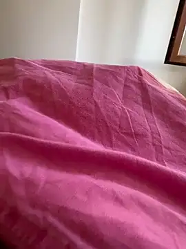 Snapshot of LAZ3R1 chatting on November 21, 7:51 am LAZ3R1 online show from November 21, 7:51 am