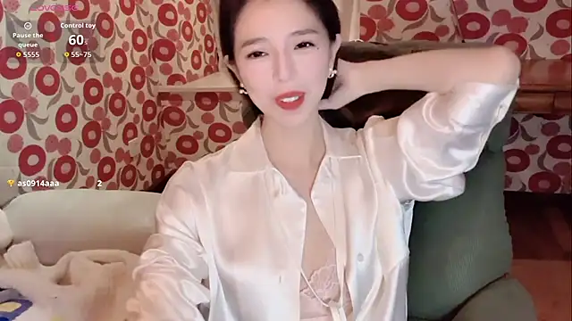 Snapshot of miss-lin chatting on December 3, 1:31 pm miss-lin online show from December 3, 1:31 pm