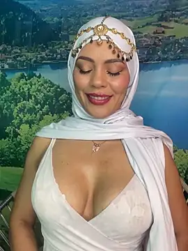  hafsa  online show from December 3, 3:32 pm