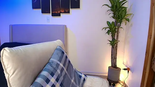 Snapshot of MaryMoon_ chatting on November 9, 7:34 pm MaryMoon online show from November 9, 7:34 pm