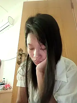 Snapshot of luy-xinh02 chatting on September 28, 7:03 am luy-xinh02 online show from September 28, 7:03 am