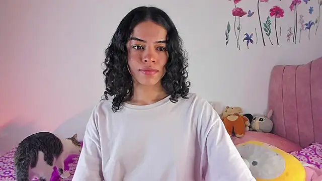 maddy parker   online show from April 16, 9:39 pm