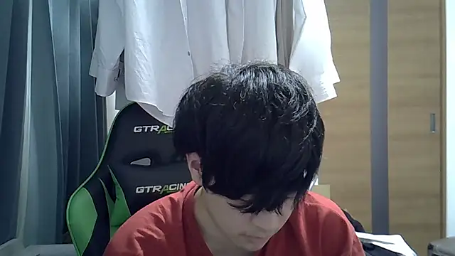 Snapshot of aokunvvv chatting on October 13, 9:31 am aokunvvv online show from October 13, 9:31 am