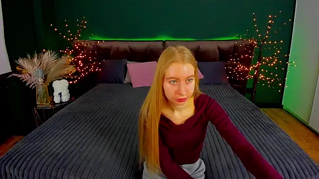 Alina Blonde online show from November 6, 6:47 am