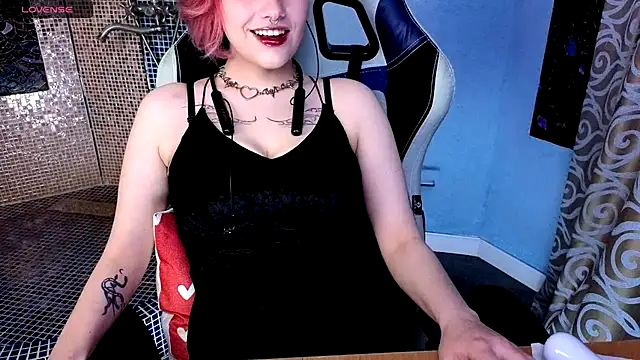 Eniferi online show from February 19, 6:15 pm