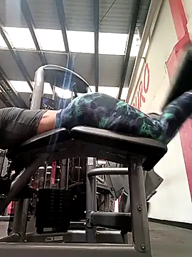 Mishchelle Zakii online show from March 4, 8:15 pm