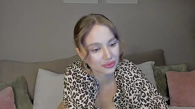 Stefa Evans online show from September 19, 4:29 pm