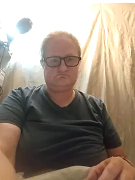 lindamarie  online show from September 26, 5:39 pm